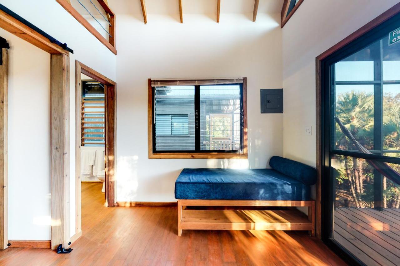 Inn The Trees Cabanas Placencia Екстериор снимка